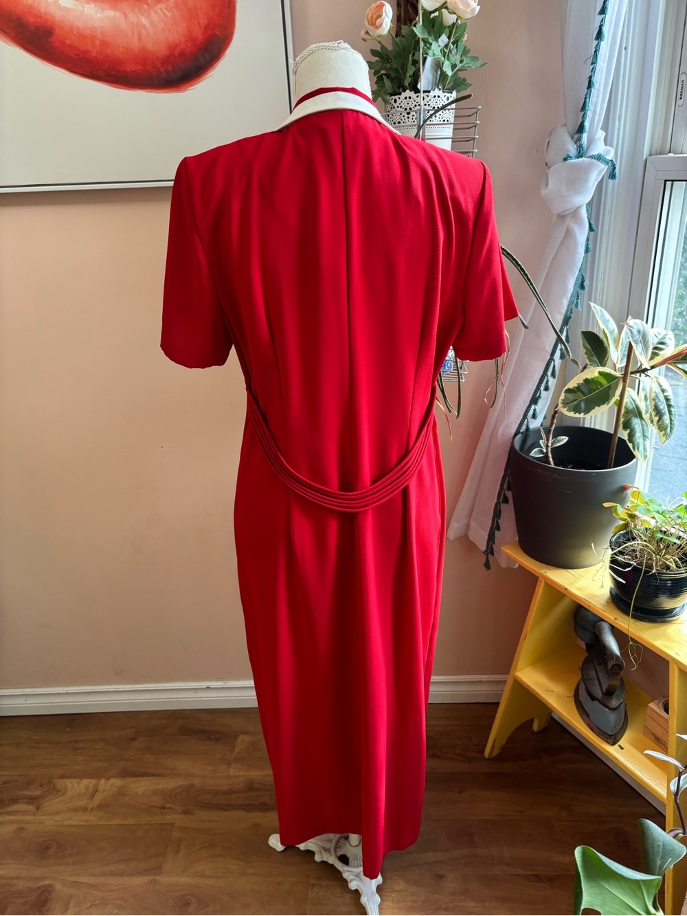 Vintage Red Midi Dress with White Trim - Picture 3 of 10